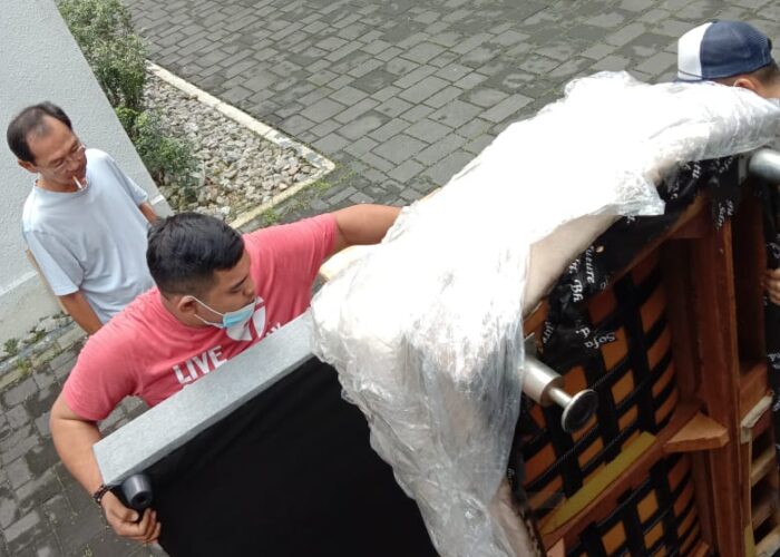 Furniture Movers Furniture Movers